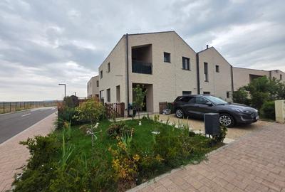 Duplex cu 4 camere cu Teren 225 Mp în Frumușani - 21