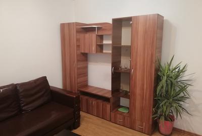 Apartament cu 2 camere decomandat în Colentina