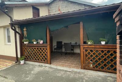 Casă cu 6 camere în Central - 2