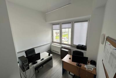 Spațiu comercial, de 15 mp, în Baza 3 - 5