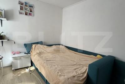 Casa de vanzare, cu 4 camere, zona Sector 5 - 10