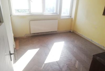 Vanzare 2 camere-Imobiliare MAXICONFORT - 7