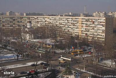 Apartament cu 3 camere semidecomandat în Titan