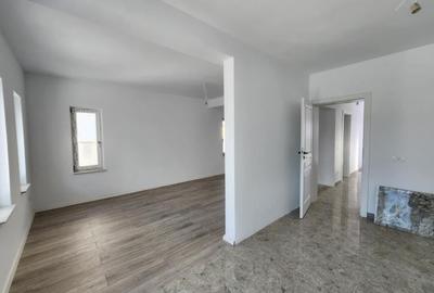 Casă individuală cu 4 camere cu Canalizare în Miroslava - 12