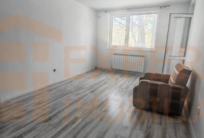 Apartament cu 3 camere circular în Far - 4