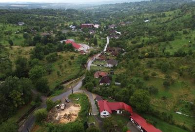 De vanzare casa din caramida cu teren - zona Pensiunea Secret Garden - 5