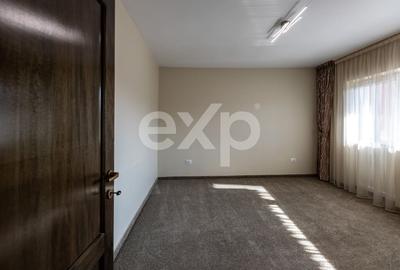 Duplex cu 5 camere cu Canalizare în Central - 14