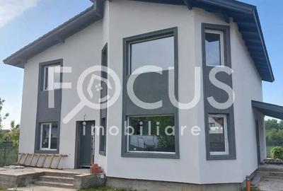 Casă cu 5 camere în Central