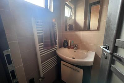 Apartament cu 2 camere semidecomandat în 22 Decembrie - 4