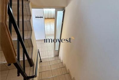 Casă cu 4 camere cu Teren 1875 Mp în Central - 6