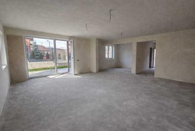 Casă cu 4 camere în Tăuți - 3