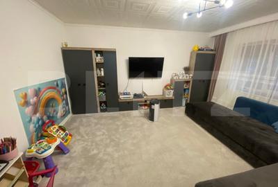 Apartament cu 2 camere decomandat, mobilat în Uzina 2 - 1