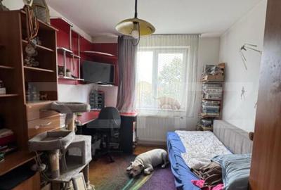 Apartament de vanzare, cu 3 camere decomandat, 61 mp, zona P - 6