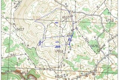 Teren de 408986 mp, în Central