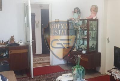 Apartament cu 2 camere circular, mobilat în City Park Mall