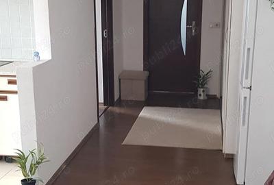 Apartament cu 2 camere decomandat în Florești