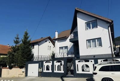 Casa recent renovata Codlea-jud.Brasov - 1