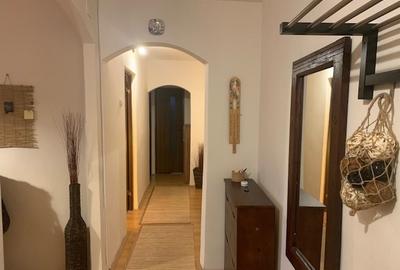 Apartament cu 2 camere decomandat în Dâmbu Pietros - 3