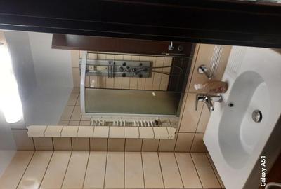 Inchiriez apartament 3 camere Asmita Gardens central - 1