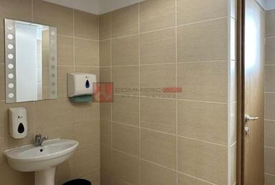 Spațiu comercial, de 386 mp, în Centrul Civic - 10