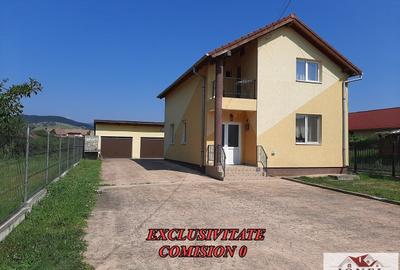 Casă individuală cu 4 camere în Vințu de Jos