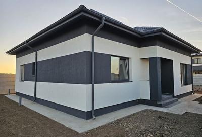 Casa Superba cu 3 camere și Terasă Acoperită lângă Pădure - 2