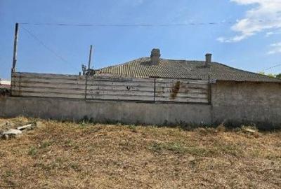 Casă cu 2 camere cu Teren 1722 Mp în Vadu - 4