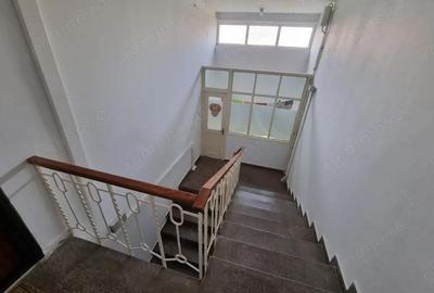 Apartament cu 4 camere decomandat, mobilat în Central - 3