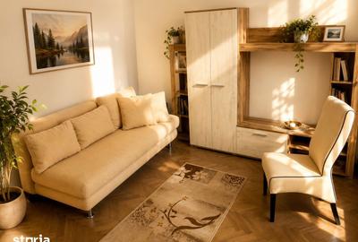 Apartament cu 3 camere decomandat în Central