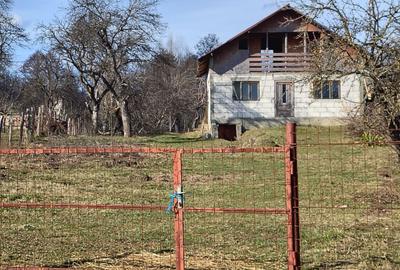 Casă cu 4 camere în Galeșu - 2