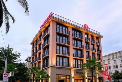 Hotel + spatii comerciale - 1