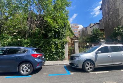 Casă individuală cu 8 camere cu Canalizare în Moșilor - 11