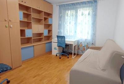 Inchiriere - Apartament 3  Camere - Teiul Doamnei - Posta - Parc Tei - 3
