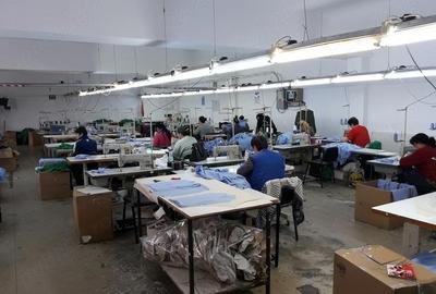 Spațiu comercial, de 600 mp, în Central - 7