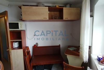 URGENT! apartament 2 camere - 4