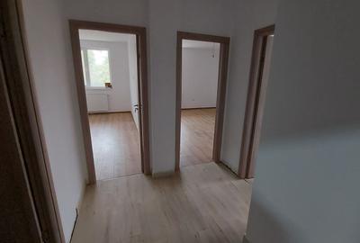 Apartament cu 2 camere decomandat în Apărătorii Patriei - 8