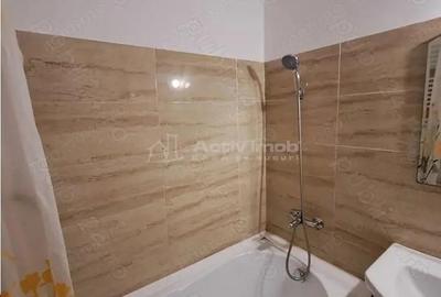 Apartament cu 2 camere semidecomandat în Apărătorii Patriei - 3