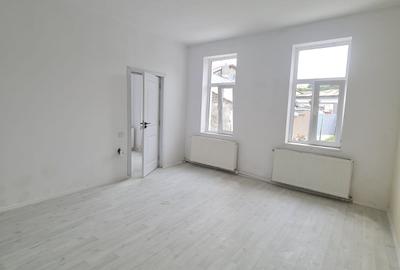 Vanzare casa regim parter, in Galati, langa Spitalul CFR, sup. teren 170mp - 10