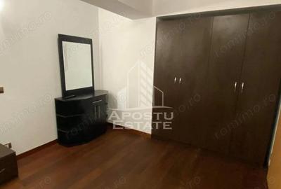 Apartament cu 3 camere semidecomandat, mobilat în Girocului