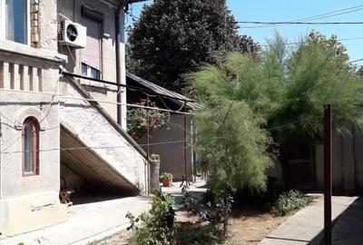 Casă cu 6 camere cu Teren 540 Mp în Central - 6