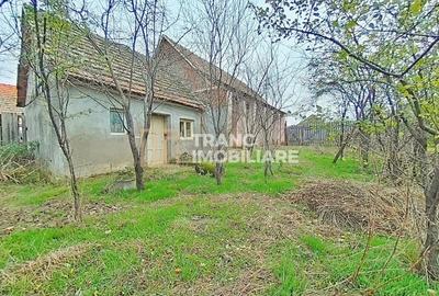 Casă cu 2 camere cu Teren 1440 Mp în Secusigiu - 2