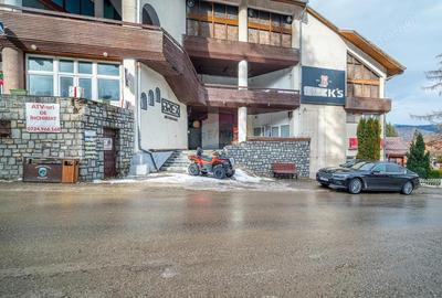 Spațiu comercial, de 210 mp, în Silva - 12