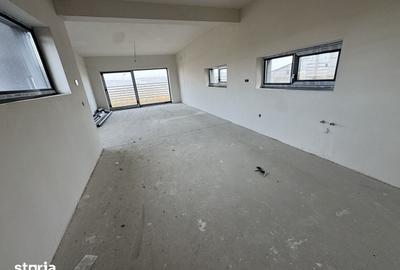 Casă cu 6 camere cu Teren 479 Mp în Central - 3