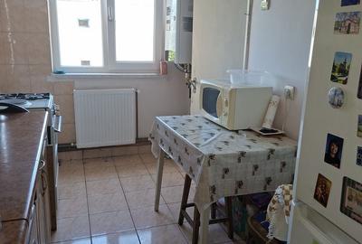 Apartament cu 4 camere decomandat în Rovine - 16