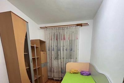 Apartament cu 3 camere semidecomandat, mobilat în Central - 2