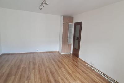 Apartament cu 3 camere decomandat în Muncii - 1
