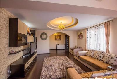 Casă cu Teren 780 Mp în Central