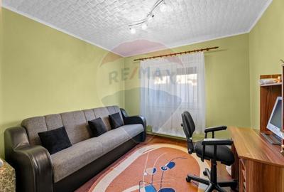 Apartament cu 3 camere de inchiriat - zona Boul Rosu Apartament cu 3 camere de inchiriat - zona Boul Rosu - 4