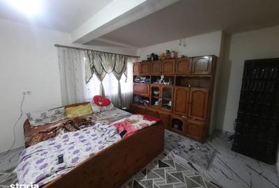 Casă cu 4 camere cu Teren 680 Mp în Micula - 8