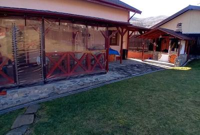 Casă cu 4 camere în Colibași - 2